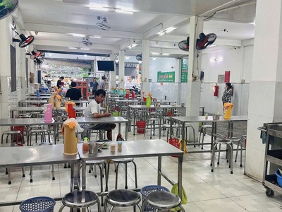 Bán nhà mặt tiền lê quang định, gần phạm văn đồng, 2 chiều, 8,7x28m, 3 tấm cũ, 52 tỷ. 2