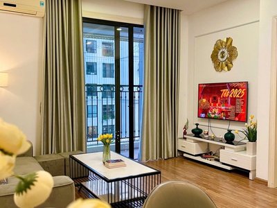 Chính chủ bán căn 2pn diện tích 76m2 ban công nam view thoáng đẹp nhà mới như ảnh giá bán 9 tỷ tai 2