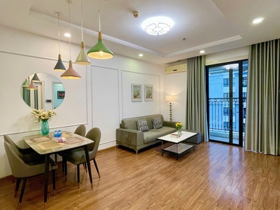 Chính chủ bán căn 2pn diện tích 76m2 ban công nam view thoáng đẹp nhà mới như ảnh giá bán 9 tỷ tai 3