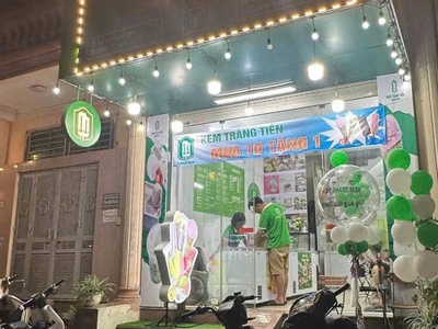 Chính chủ sang nhượng cửa hàng kem tràng tiền   mặt phố trung kính, đông khách ổn định 1