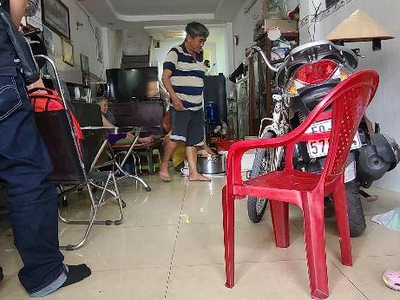 Mặt tiền kinh doanh buôn bán - hơn 3tỷ chút - đường rộng 10m thông tứ trung - ngang 3 dài 12 - nhà 0