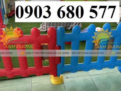 Hàng rào bằng nhựa lắp ghép dành cho trẻ em mầm non 6
