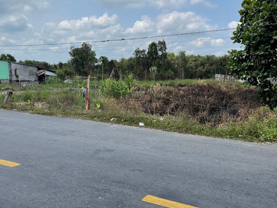 Bán Đất 1696M2 Có 139M2 Thổ,19Mx89M,Mặt Tiền ĐT829 Tân Thạnh Long An Cách tiểu học tân hòa 200m 0