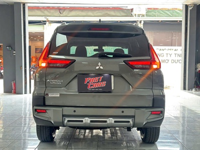 Mitsubishi Xpander Cross, phiên bản 1.5 AT 1