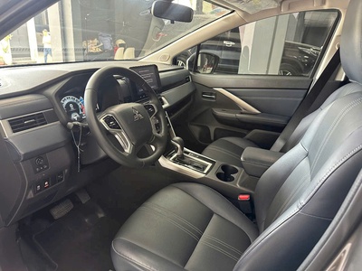 Mitsubishi Xpander Cross, phiên bản 1.5 AT 6