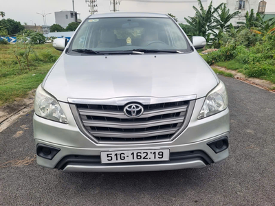 Chính chủ bán xe Innova 2016 số sàn 0