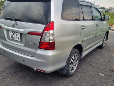 Chính chủ bán xe Innova 2016 số sàn 3