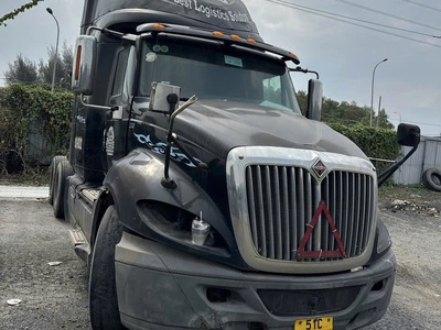 Bán xe đầu kéo  MAXXFORCE nhập khẩu 2017 2