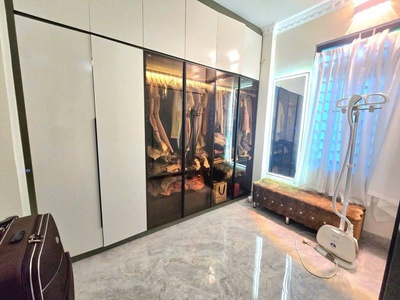 Nhà mới đẹp THỊNH HÀO 30m2 x 5 tầng - LÔ GÓC - 3 MẶT NGÕ - đủ công năng ở luôn 1