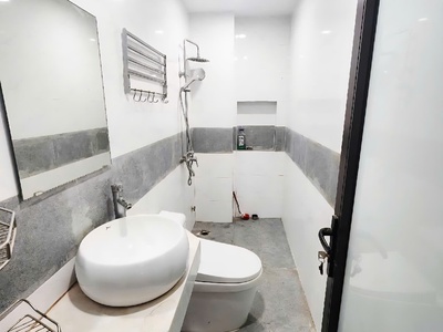 Bán nhà Cầu Giấy trung tâm quận, 30m  x 5 tầng, hơn 7 tỷ   gần Nguyễn Khang, Quan Hoa 3