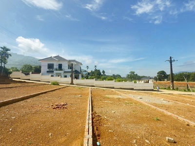 Bán nhanh đất 110m , 2 mặt tiền đẹp, trung tâm Hợp Thành, Hòa Bình   chỉ 650tr 3
