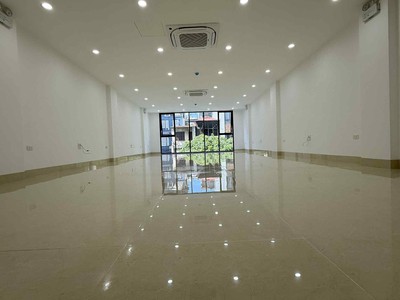 Bán tòa văn phòng mặt phố khu vực trường chinh, 100m2, 8 tầng 1 hầm thang máy mới đẹp, mặt tiền 6m, 1