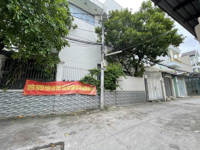 Bán nhà hẻm q.12, đường đông hưng thuận 42. dt 120m2, 4 tầng, 6pn, sh. giá 7.6 tỷ 0
