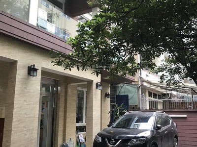 Cho thuê 2/4 tầng làm văn phòng hẻm oto đường lý nam đế, hàng mã 1