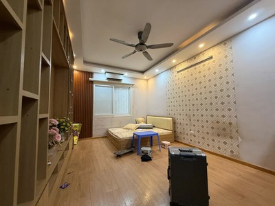 Bán nhà tây sơn 25m2. 5 tầng. mặt tiền 4.1m. giá 7.98 tỷ đống đa hà nội 1