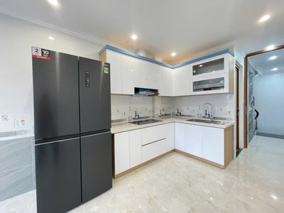 Bán nhà tây kết 30/46m2. 6 tầng. mặt tiền 3m. giá 13.6 tỷ hai bà trưng hà nội 1