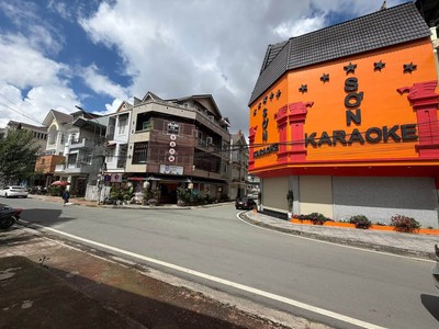 Bán nhà mặt tiền trung tâm kqh nguyễn công trứ phường 8 đà lạt - 700m2 sử dụng 2