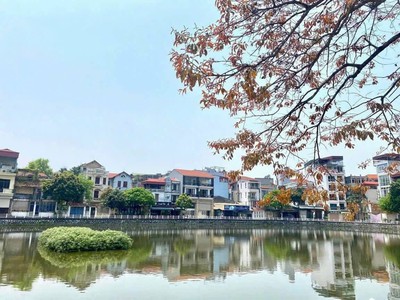 View hồ triệu đô phố bồ đề 102m2 7t, mt6m, sống sang bên lề phố cổ - nhỉnh 3x tỷ 4