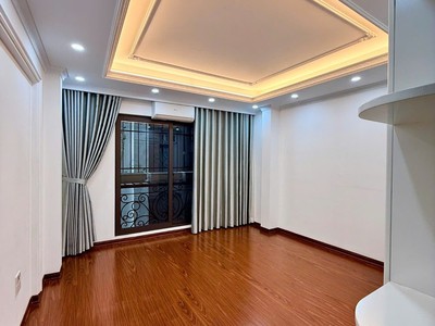 Hơn 8 tỷ   pháo đài láng   gần đh ngoại thương, hv ngoại giao   nhà đẹp 6 tầng ở ngay 4