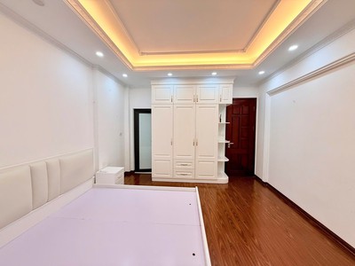 Hơn 8 tỷ   pháo đài láng   gần đh ngoại thương, hv ngoại giao   nhà đẹp 6 tầng ở ngay 2