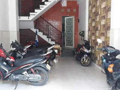 Bán nhà lê thúc hoạch - phú thọ hòa - tân phú   dt : 4m x 16m 64m2   5 tầng   giá : 8.2 tỷ 2