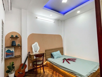 Cho thuê căn 2 ngủ Đặng Văn Ngữ, Phú Nhuận, full nội thất, giá 9,2 triệu.tháng 3