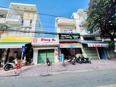 Nhà trung tâm huỳnh thúc kháng   gần chợ xóm mới, biển 5 phút   đang cho thuê 6tr/tháng 4