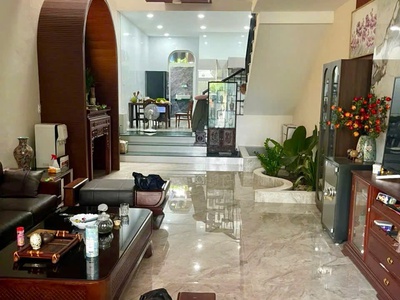 Bán gấp nhà đẹp hòa xuân đối diện công viên xanh mát 1