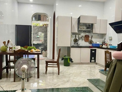 Bán gấp nhà đẹp hòa xuân đối diện công viên xanh mát 2