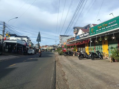 Bán 300m2 full xây dựng mặt tiền ngô gia tự   phường 12, đà lạt 2