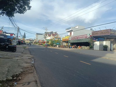 Bán 300m2 full xây dựng mặt tiền ngô gia tự   phường 12, đà lạt 3