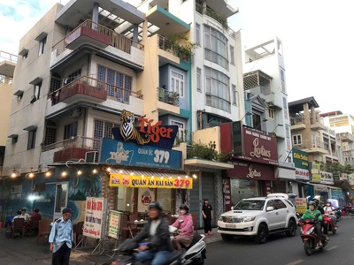 Bán nhà mặt tiền vĩnh viễn quận 10 4 tầng, 65m , ngang 4.5m, dòng tiền 530triệu/năm, giá 21.6 tỷ tl 1