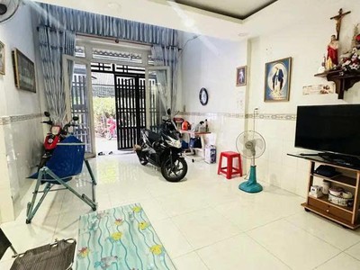 Bán nhà - bình tân - hxh - diện tích 56m2 - 2 tầng - giá 5 tỷ 0