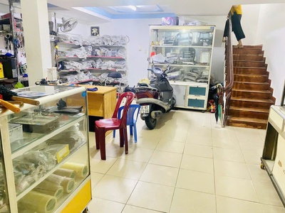 Bán nhà mặt tiền tân phước q10, 5 tầng, 240m2 dtsd ngang 6m, dòng tiền 300tr/năm, giá 19 tỷ tl 1