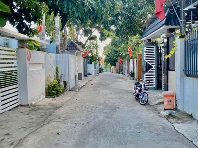 Chủ bán đất xã long hải tphcm . cách biển 2km . 1