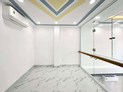Nhà xây mới - sát q1 - 45m2 - 4 tầng - 4 pn - sát mt - hẻm 3m - chỉ 7 tỷ nhỉnh 3