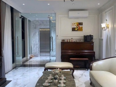 Phố vip tăng thiết giáp- dt 45m2 x 7 tầng thang máy- ô tô vào nhà- mới tinh- 10m mặt phố 2