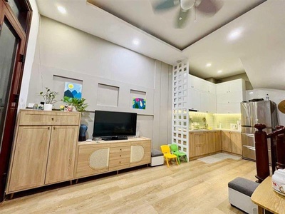 Trần cung dt 37m-7,4 tỷ ngõ ba gác,1 ngoặt vào nhà,dân xây chắc chắn 1