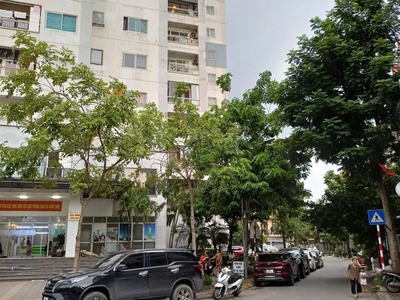 Nhà 5 tầng, giá 17,5 tỷ   rẻ nhất khu vực kđt nam la khê, hà đông 1
