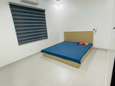Cho thuê nhà riêng xây mới có đủ đồ , ô tô đỗ cửa . Chuyên gia , văn phòng ,  gia đình ở ok 3