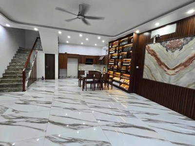 Bán nhà 2.5 tầng ngõ đường Điện Biên Phủ, TP Hải Dương, 96m2, mt 7m, 3 ngủ, 2vs, gara oto 1