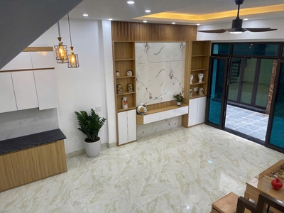 Bán căn nhà 3 tầng ngõ phố Mai Hắc Đế, ph Cẩm Thượng, TP HD, 42.8m2, mt 5.5m, 3 ngủ 1