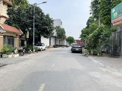 Bán đất đường Chính Trung, xã Gia Lâm 135,5m2   Vị trí Vàng Đầu Phố, Tiềm Năng Kinh Doanh Lớn 1