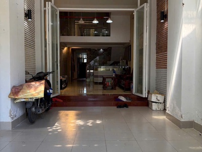 Bán nhà 1 trệt 1 lầu khu Chợ Chùa Bến Tre.Có sẵn nội thất và sổ hồng riêng 2