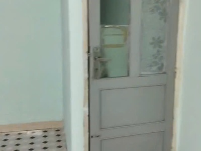 Phòng 80m2 mặt tiền Lê Thị Bạch Cát, Q.11  giá 2 triệu 500 và 6 triệu 6