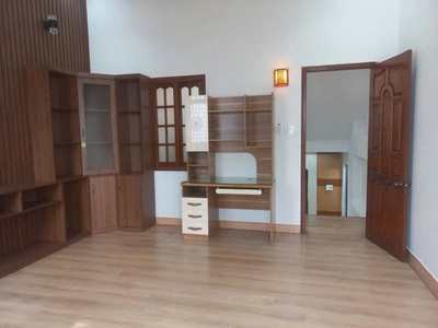  Nhà 4 tầng Kiệt hơn 4m Nguyễn Văn Linh - Trung tâm Hải Châu - Cách đường chính 15m  3