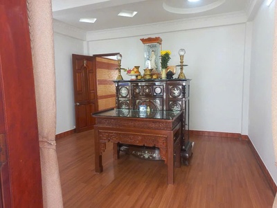  Nhà 4 tầng Kiệt hơn 4m Nguyễn Văn Linh - Trung tâm Hải Châu - Cách đường chính 15m  4