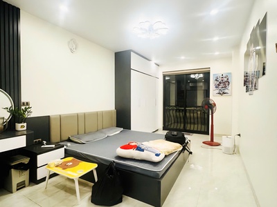 Lô góc Hoàng Hoa Thám, 2 mặt thoáng, 10m ra ô tô   11 tỷ 2