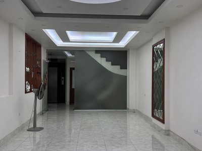 Bán nhà mặt phố Trung Phụng, Đống Đa 7 tầng 57m2 giá 42.8 tỷ 2
