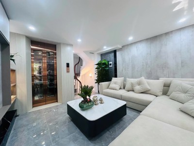 Bán nhà ngõ gốc đề 29/34m2. 7 tầng. mặt tiền 4m. giá 9.8 tỷ hoàng mai hà nội 1
